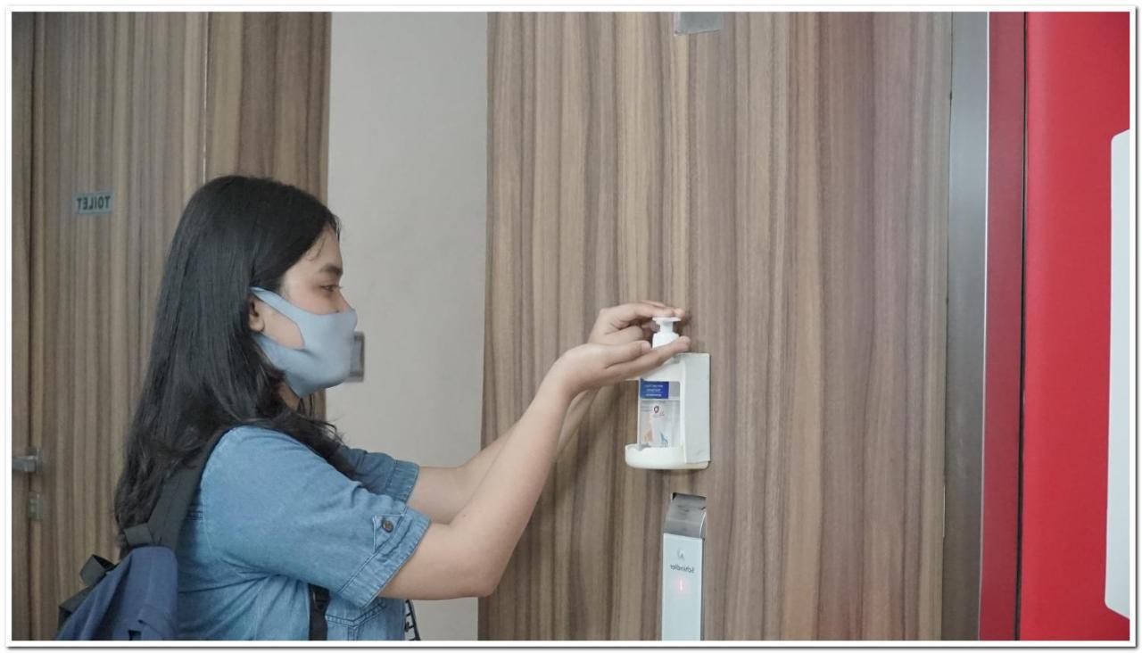 RedDoorz Plus near Chadstone Mall Bekasi Zewnętrze zdjęcie